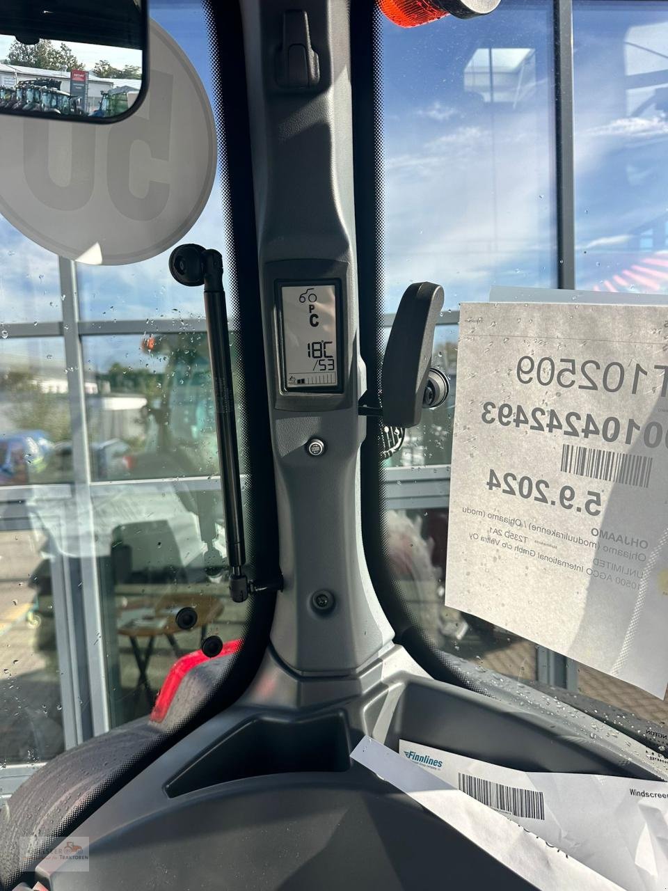 Traktor типа Valtra T235D, Gebrauchtmaschine в Fürth / Burgfarrnbach (Фотография 7)