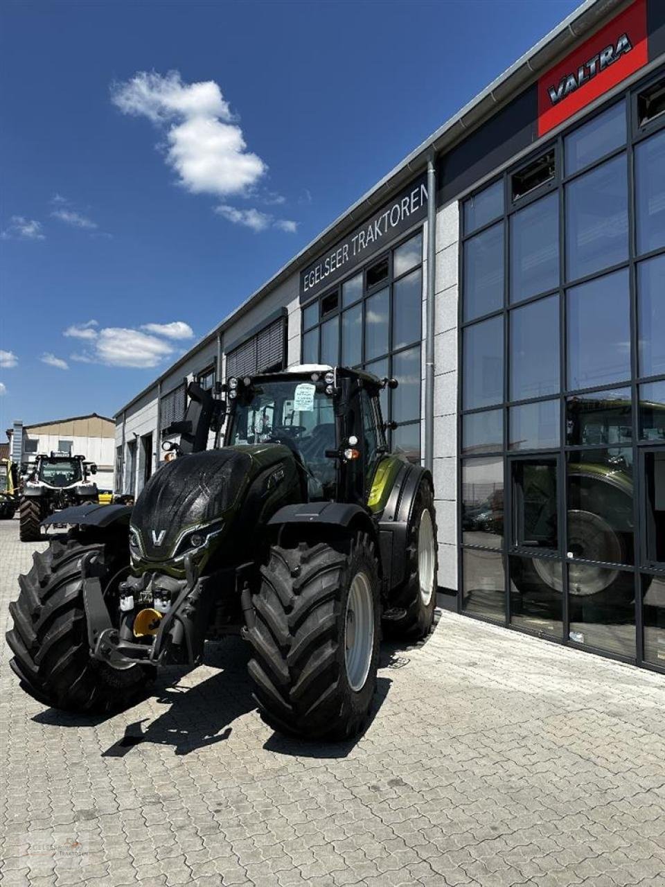 Traktor типа Valtra T235D, Neumaschine в Fürth / Burgfarrnbach (Фотография 2)