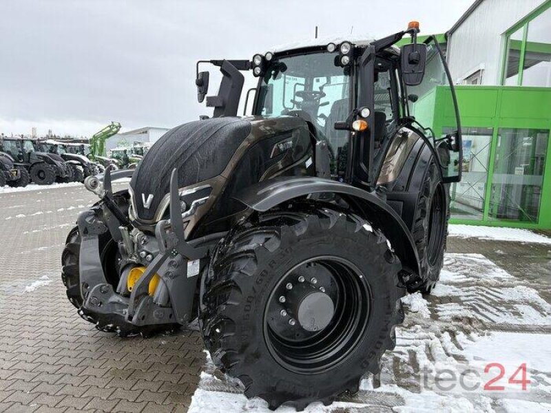 Traktor типа Valtra T235D, Gebrauchtmaschine в Diez (Фотография 5)