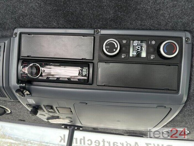 Traktor типа Valtra T235D, Gebrauchtmaschine в Diez (Фотография 10)