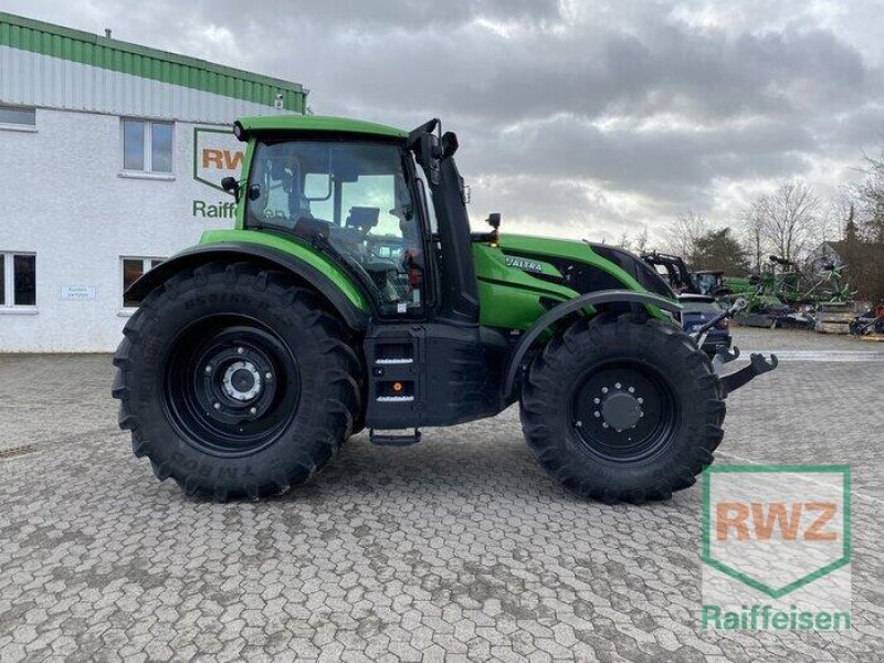 Traktor van het type Valtra T235V, Vorführmaschine in Kruft (Foto 2)