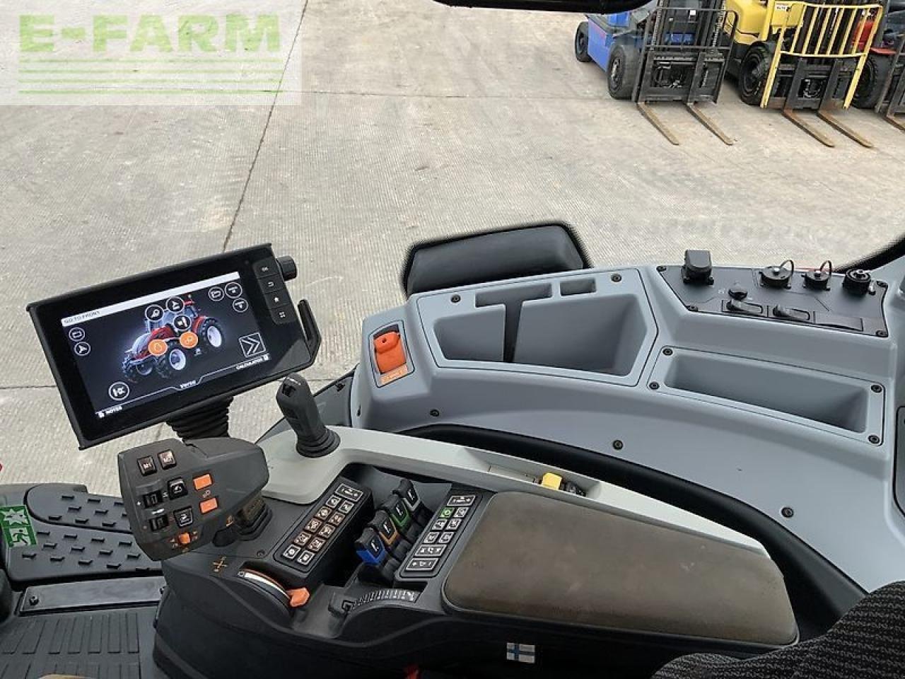 Traktor des Typs Valtra t254 versu tractor (st24771) Versu, Gebrauchtmaschine in SHAFTESBURY (Bild 20)