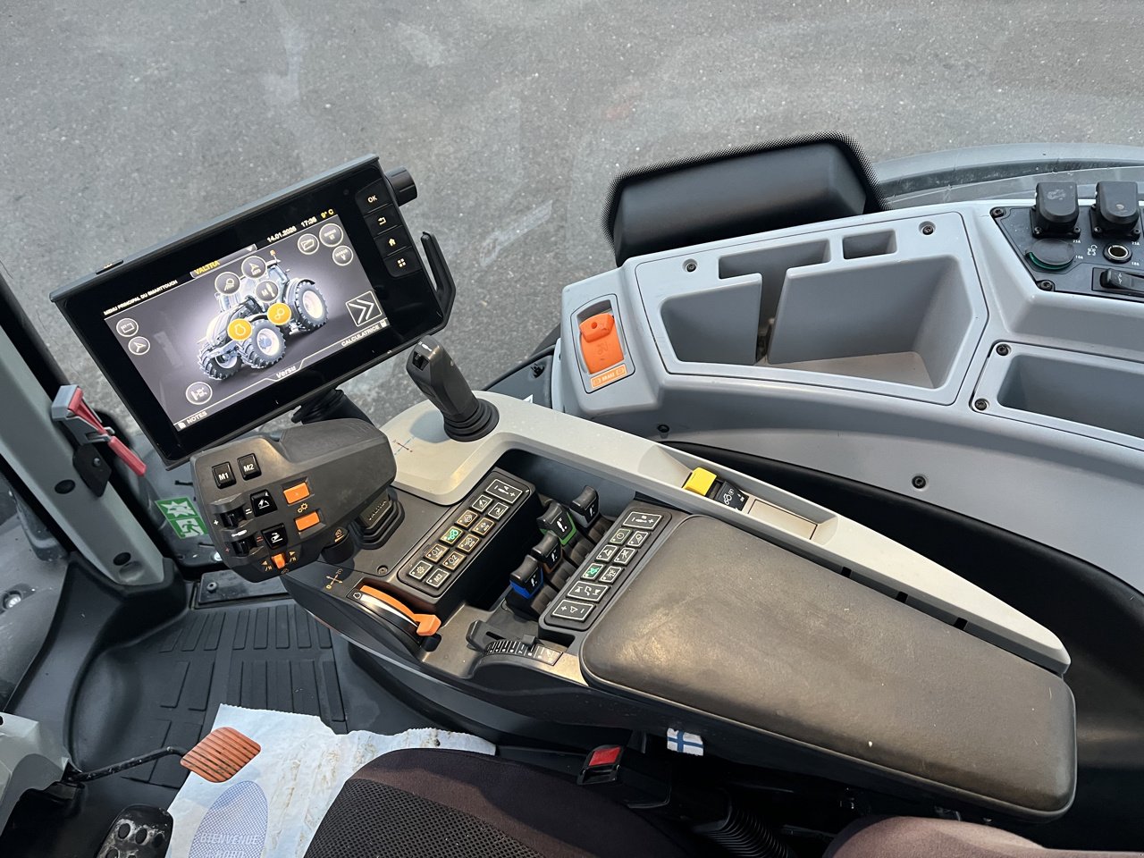 Traktor des Typs Valtra T254 versu, Gebrauchtmaschine in VERT TOULON (Bild 11)