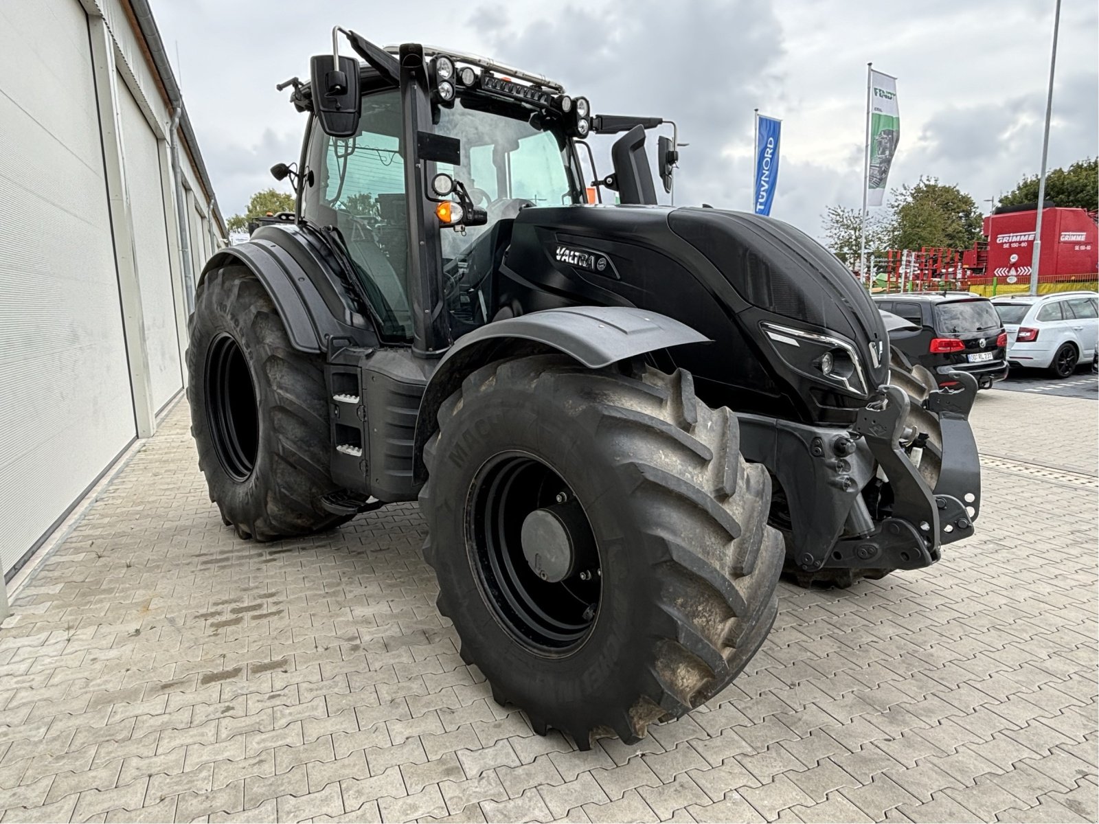 Traktor tipa Valtra T254 Versu, Gebrauchtmaschine u Bad Oldesloe (Slika 2)