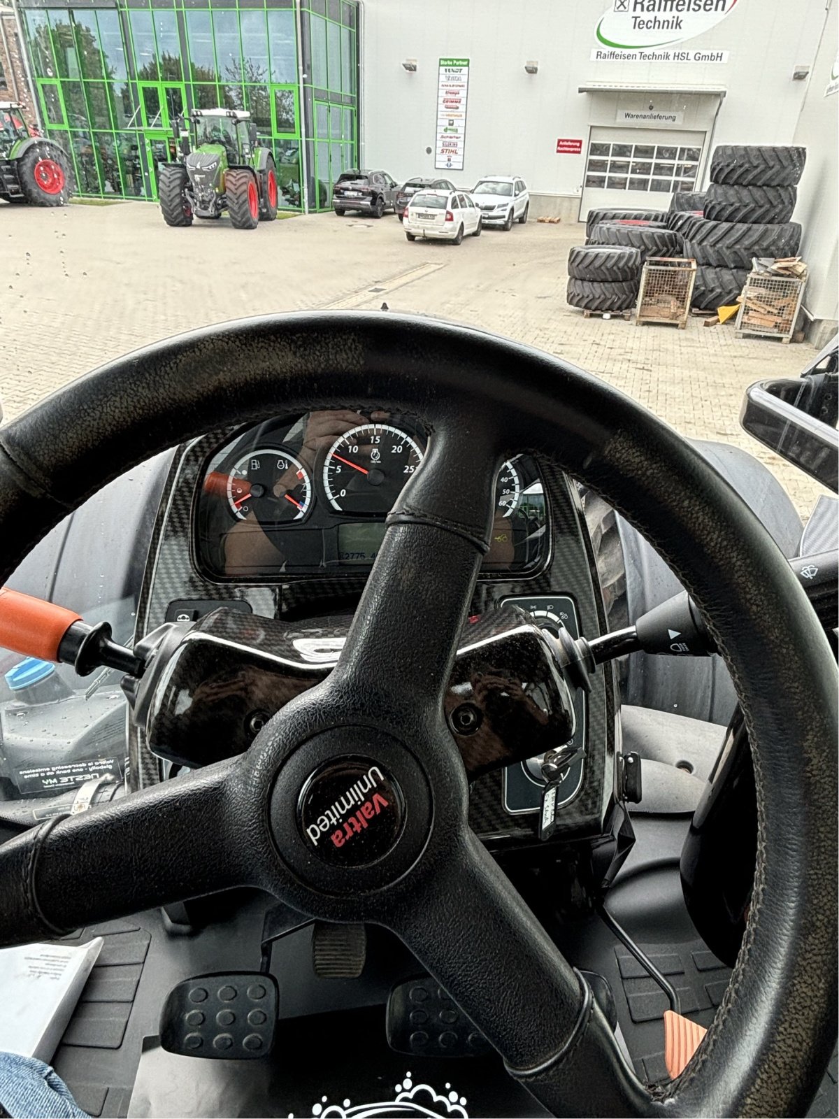 Traktor des Typs Valtra T254 Versu, Gebrauchtmaschine in Bad Oldesloe (Bild 8)