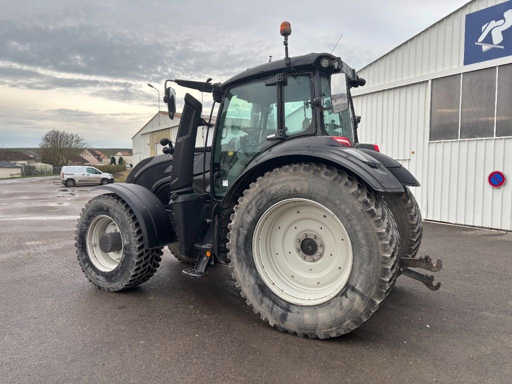 Traktor des Typs Valtra T254, Gebrauchtmaschine in VERT TOULON (Bild 11)