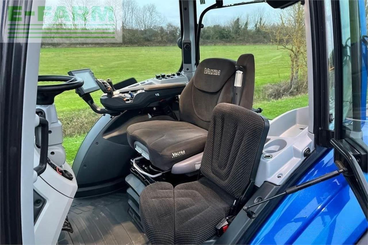 Traktor of the type Valtra t254, Gebrauchtmaschine in ELY (Picture 7)