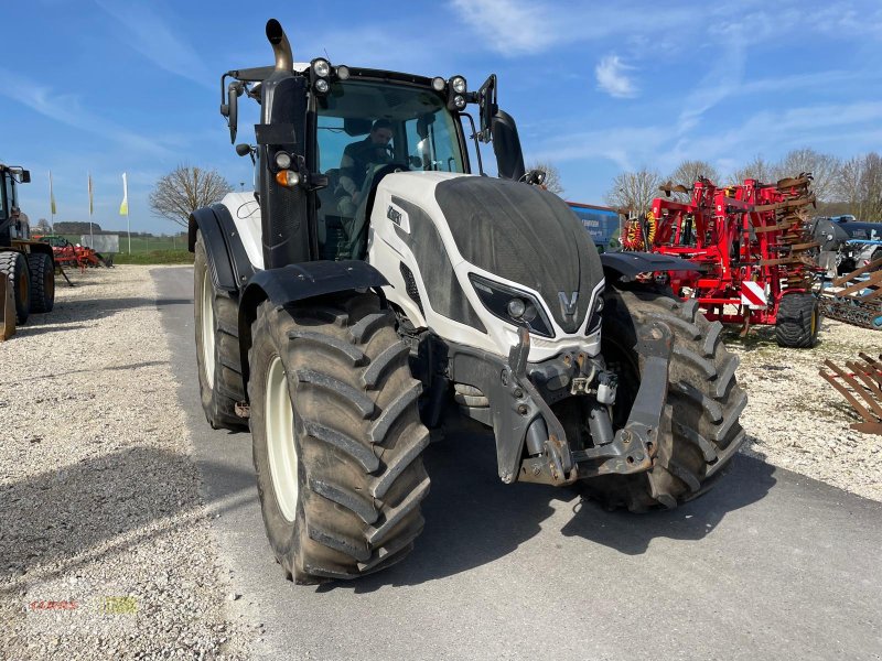 Traktor типа Valtra T254, Gebrauchtmaschine в Langenau