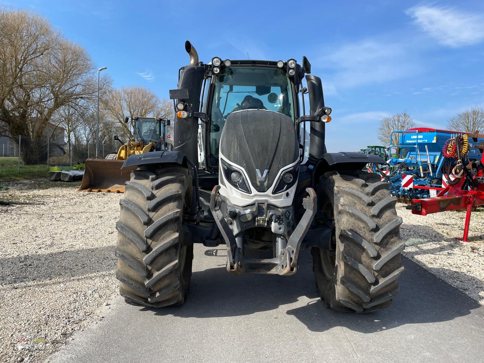 Traktor du type Valtra T254, Gebrauchtmaschine en Langenau (Photo 7)
