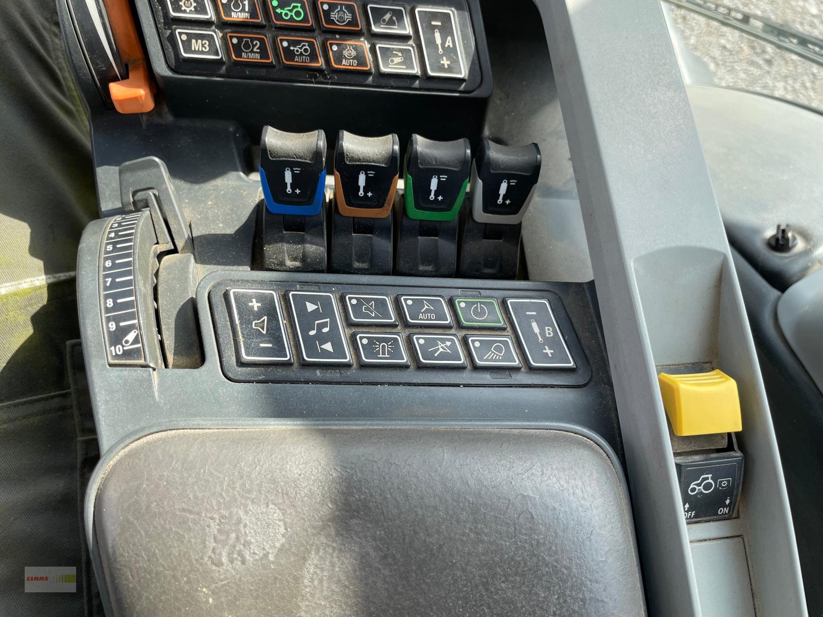 Traktor du type Valtra T254, Gebrauchtmaschine en Langenau (Photo 16)