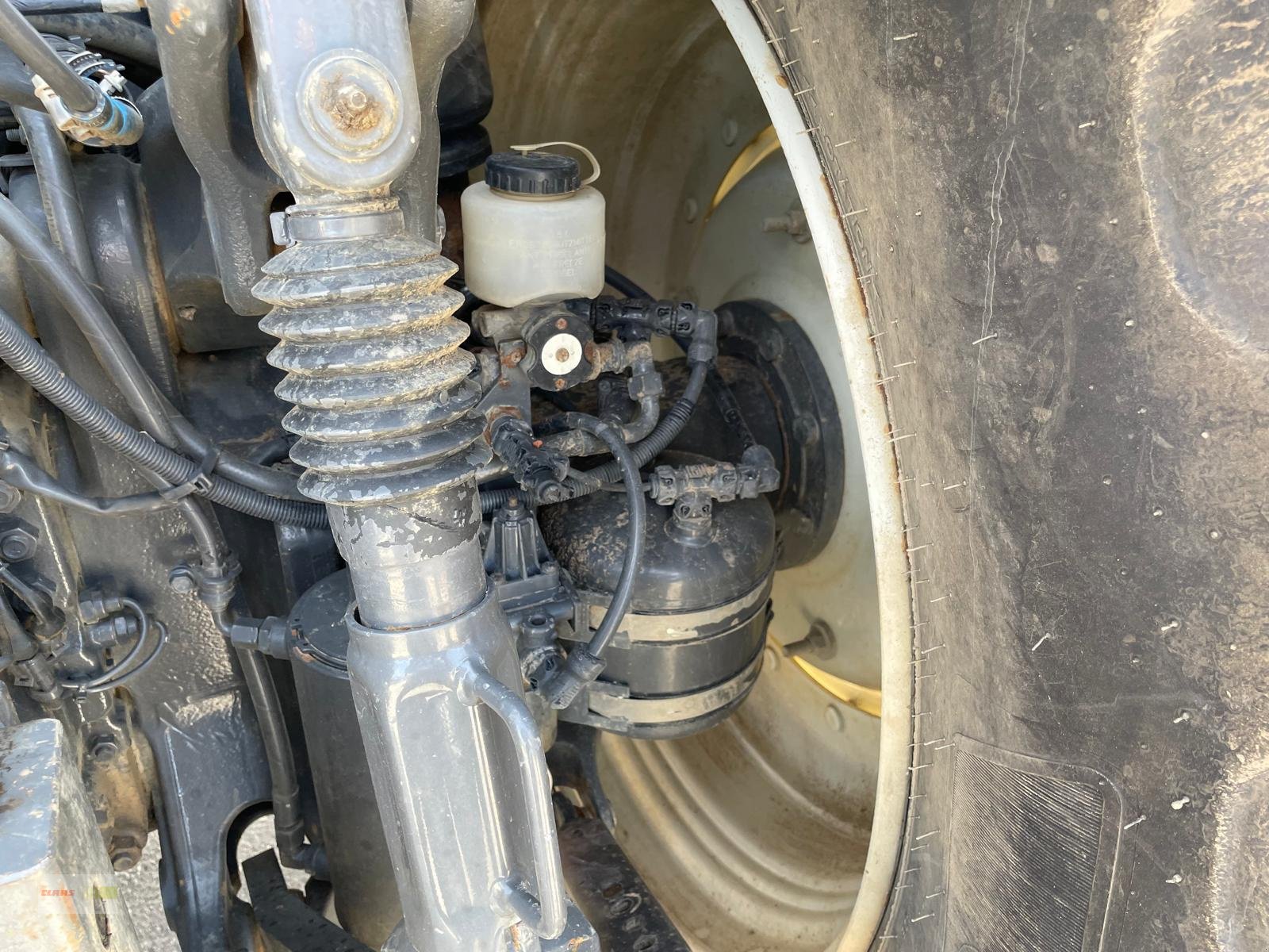 Traktor du type Valtra T254, Gebrauchtmaschine en Langenau (Photo 28)