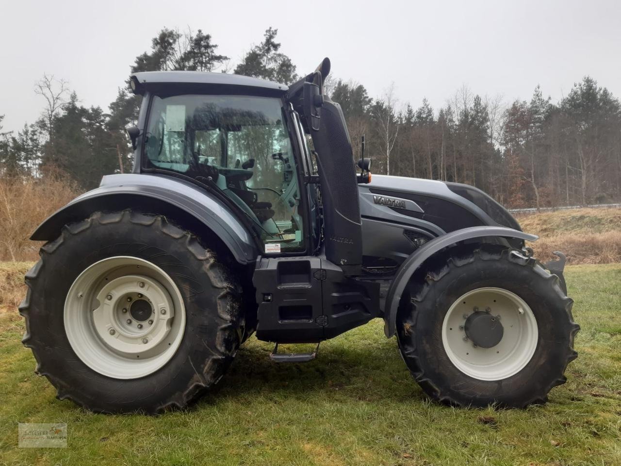 Traktor typu Valtra T254V Smart Touch, Gebrauchtmaschine v Fürth / Burgfarrnbach (Obrázek 1)