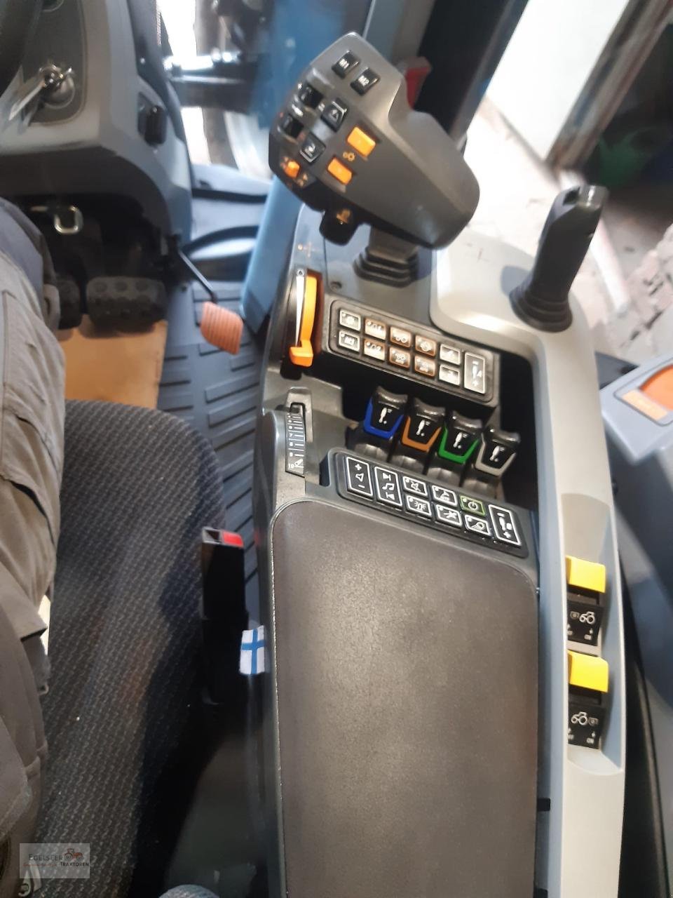 Traktor typu Valtra T254V Smart Touch, Gebrauchtmaschine v Fürth / Burgfarrnbach (Obrázek 11)