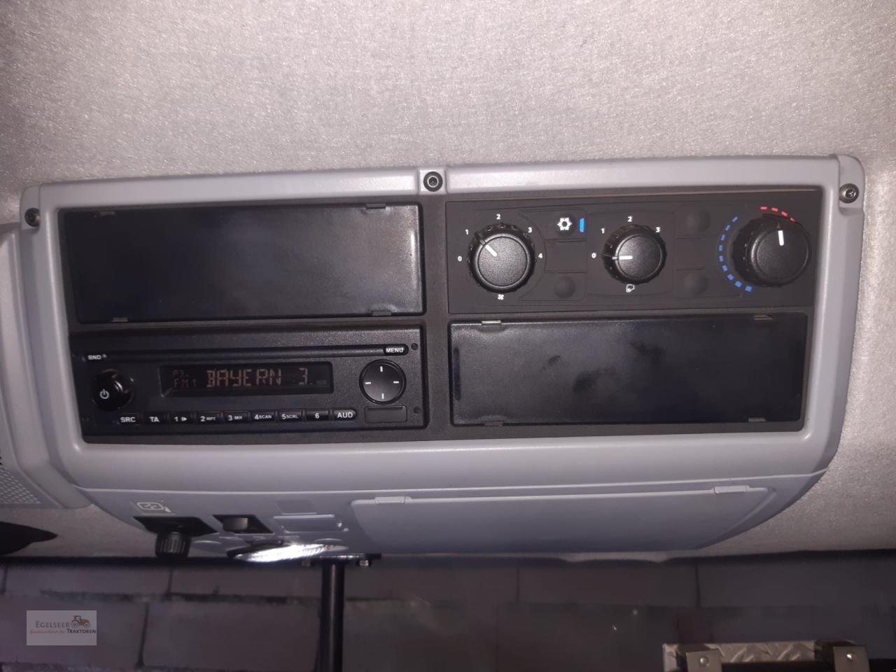 Traktor typu Valtra T254V Smart Touch, Gebrauchtmaschine v Fürth / Burgfarrnbach (Obrázek 13)