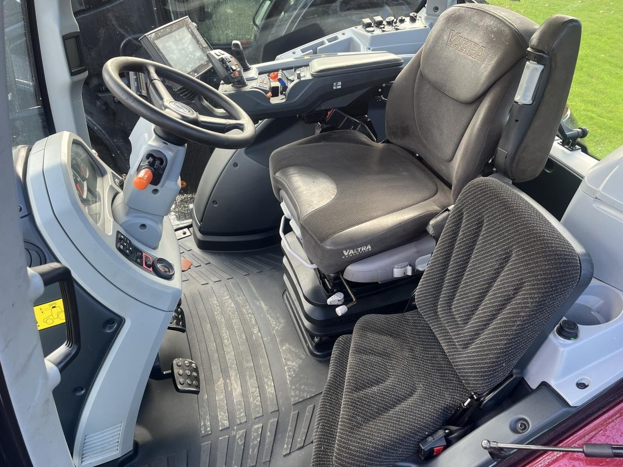 Traktor Türe ait Valtra T254V ST E5, Gebrauchtmaschine içinde Kjellerup (resim 3)