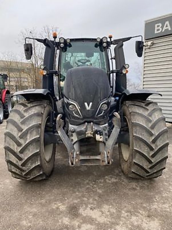 Traktor des Typs Valtra T254V, Gebrauchtmaschine in Sainte-Croix-en-Plaine (Bild 4)