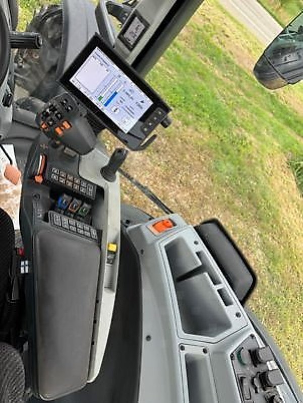 Traktor типа Valtra T254V, Gebrauchtmaschine в Sainte-Croix-en-Plaine (Фотография 13)