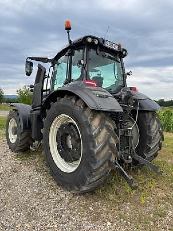 Traktor типа Valtra T254V, Gebrauchtmaschine в Sainte-Croix-en-Plaine (Фотография 9)