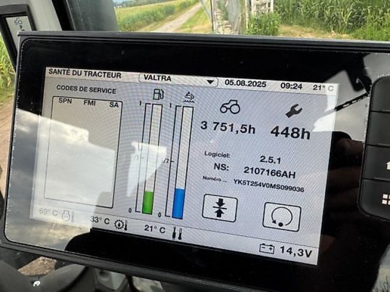 Traktor des Typs Valtra T254V, Gebrauchtmaschine in Sainte-Croix-en-Plaine (Bild 15)