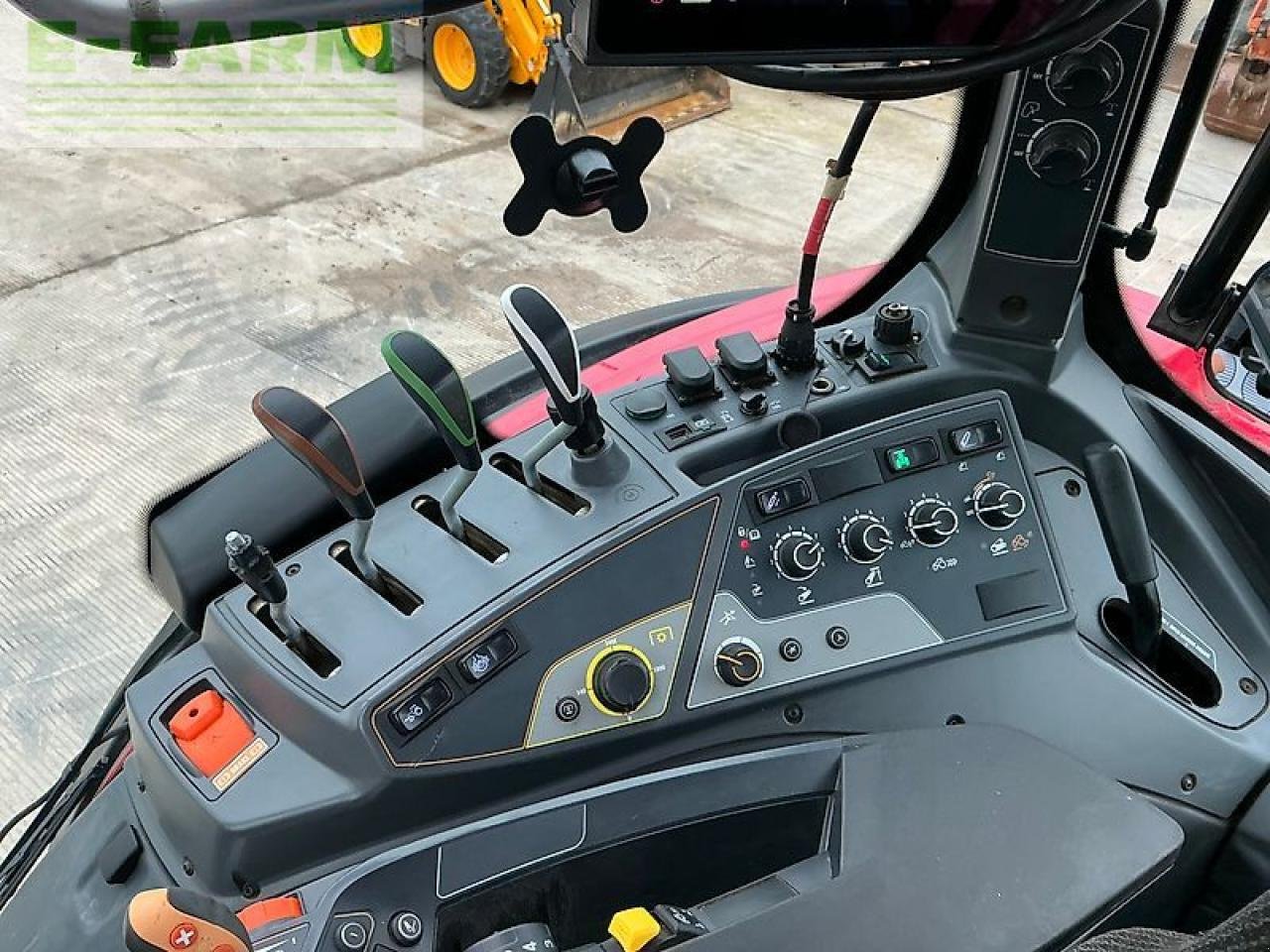 Traktor typu Valtra t255 active tractor (st25714), Gebrauchtmaschine w SHAFTESBURY (Zdjęcie 23)