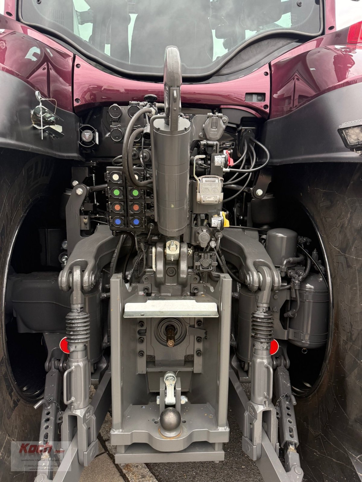 Traktor des Typs Valtra T255 Active, Neumaschine in Neumarkt / Pölling (Bild 5)