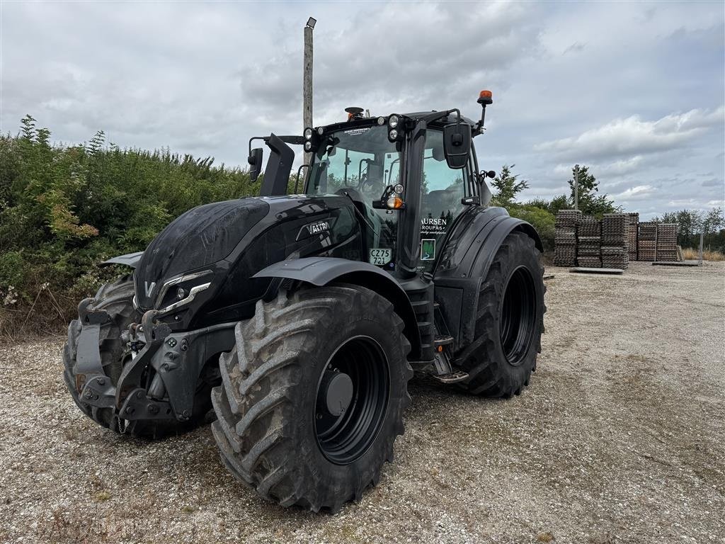 Traktor Türe ait Valtra T255V, Gebrauchtmaschine içinde Ulstrup (resim 2)