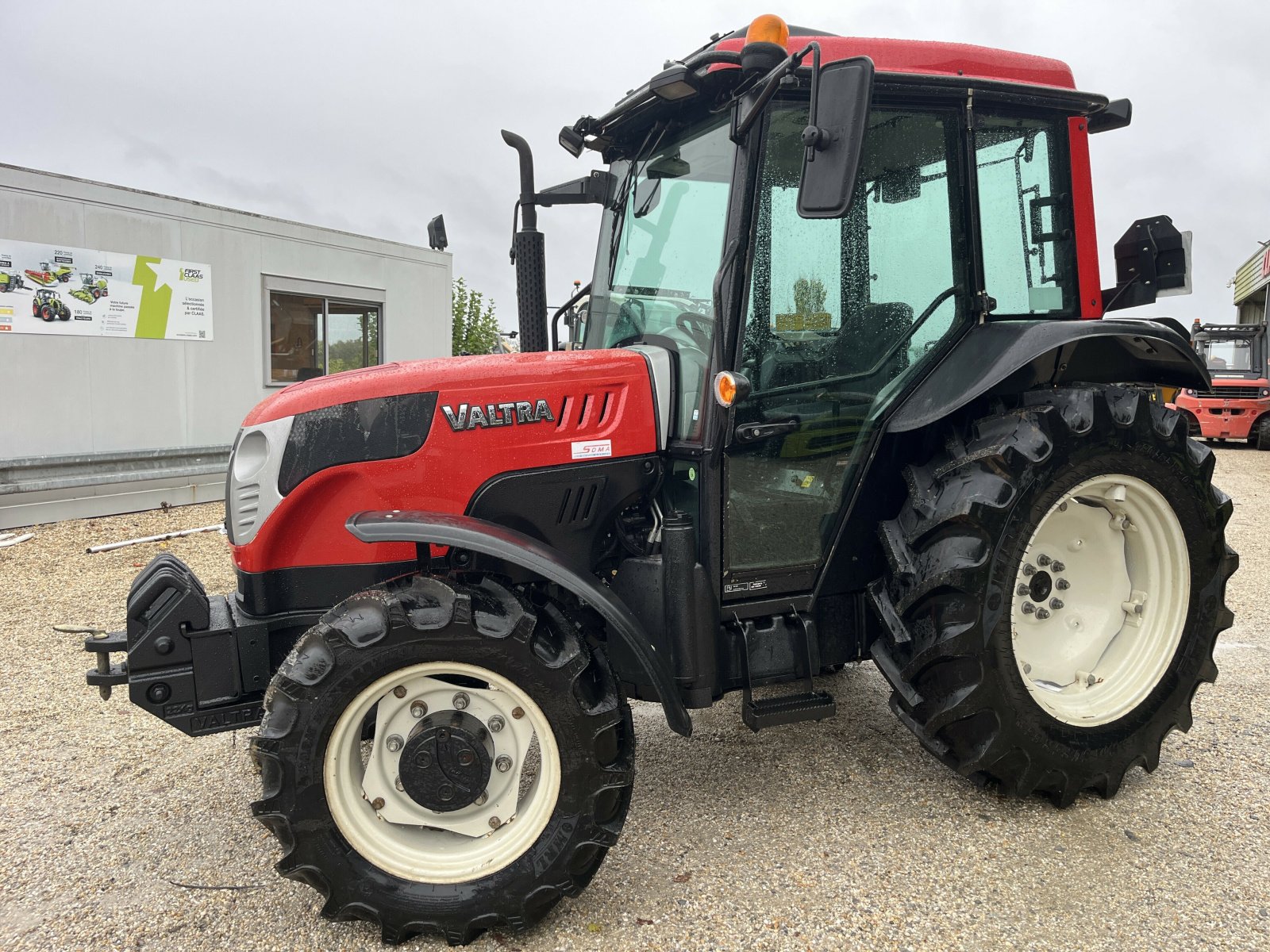 Traktor des Typs Valtra TRACTEUR A73C, Gebrauchtmaschine in PONTIVY (Bild 5)