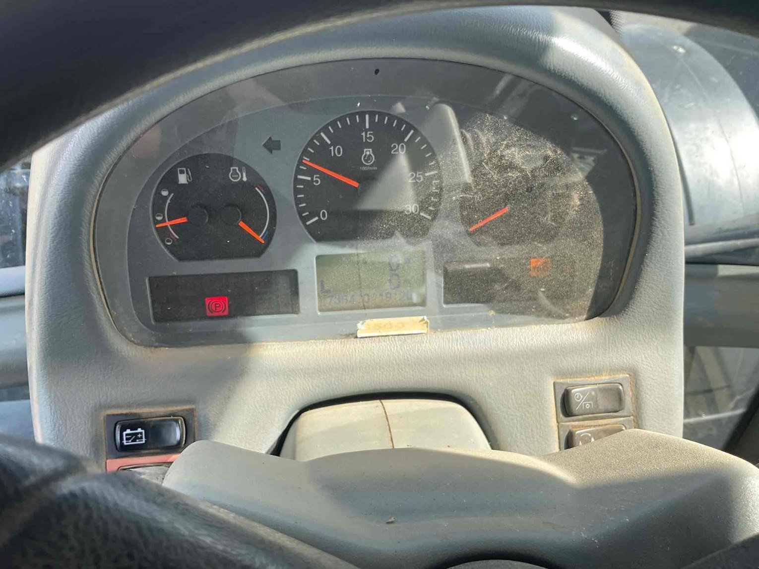 Traktor des Typs Valtra Tracteur agricole T152DIRECT 4RM Valtra, Gebrauchtmaschine in SAINT CLAIR SUR ELLE (Bild 10)