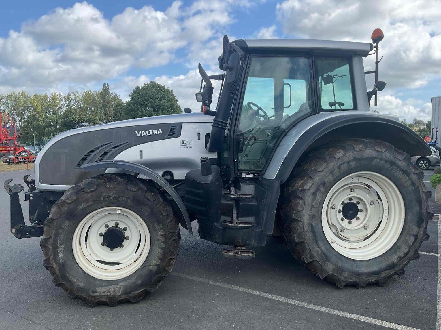 Traktor του τύπου Valtra Tracteur agricole T152DIRECT 4RM Valtra, Gebrauchtmaschine σε SAINT CLAIR SUR ELLE (Φωτογραφία 5)