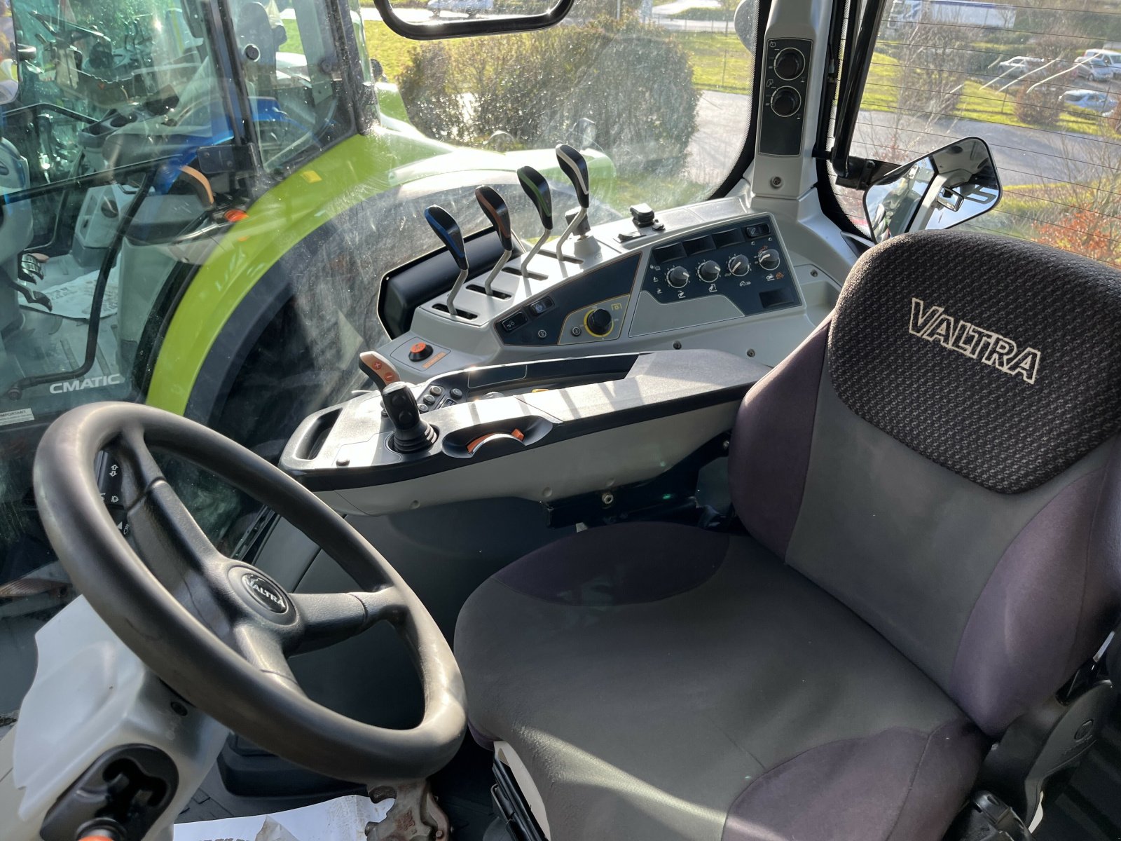 Traktor a típus Valtra TRACTEUR VALTRA T154, Gebrauchtmaschine ekkor: PONTIVY (Kép 10)