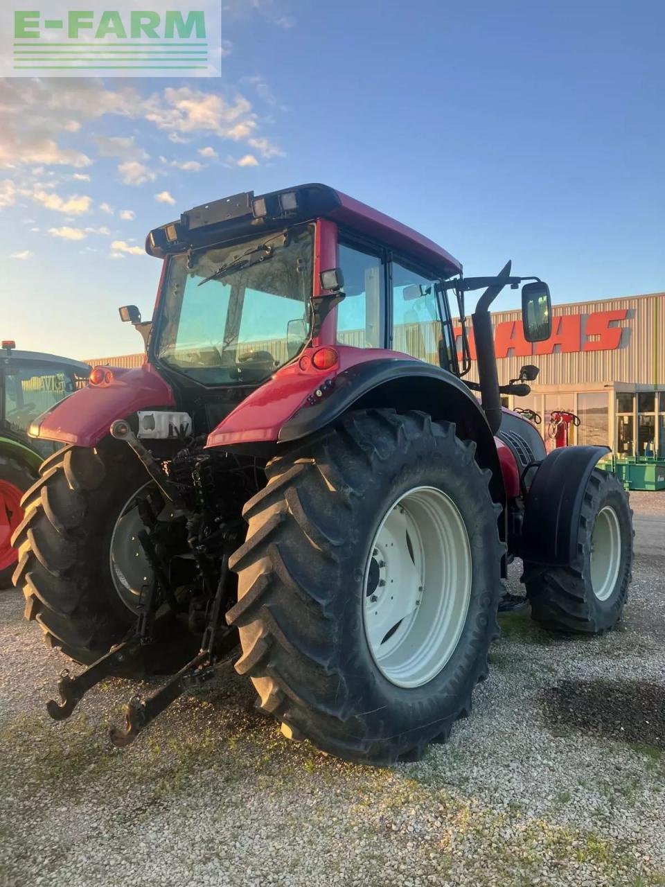 Traktor του τύπου Valtra tracteur, Gebrauchtmaschine σε ST ANDIOL (Φωτογραφία 7)