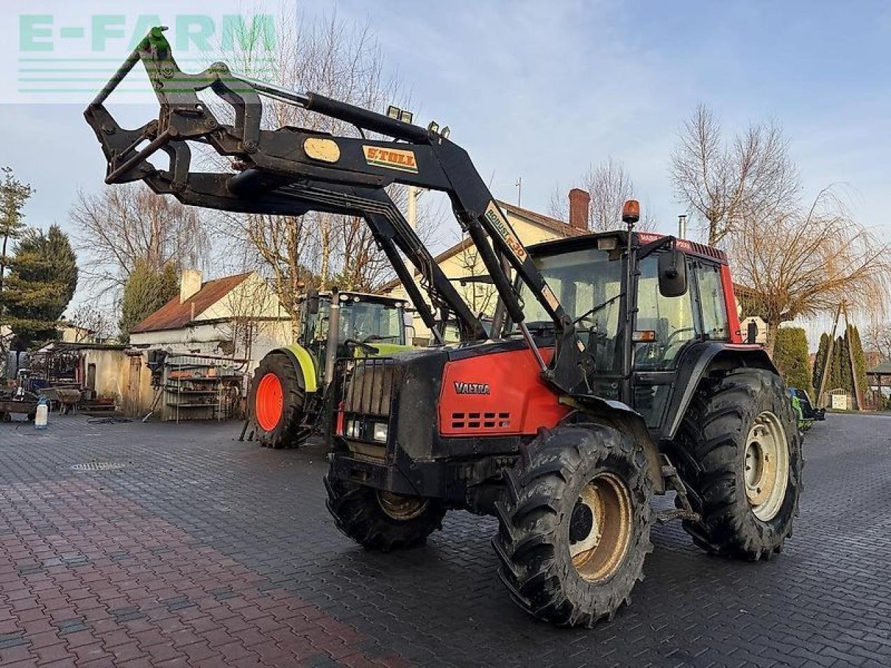 Traktor typu Valtra valmet 6200 + stoll robust f30, Gebrauchtmaschine w DAMAS?AWEK (Zdjęcie 1)