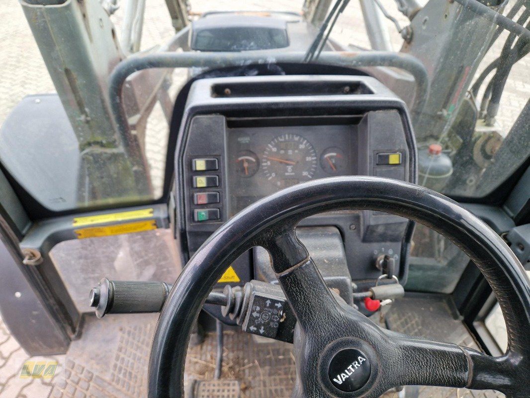 Traktor del tipo Valtra Valmet 6400 mit Frontlader, Gebrauchtmaschine en Schenkenberg (Imagen 3)