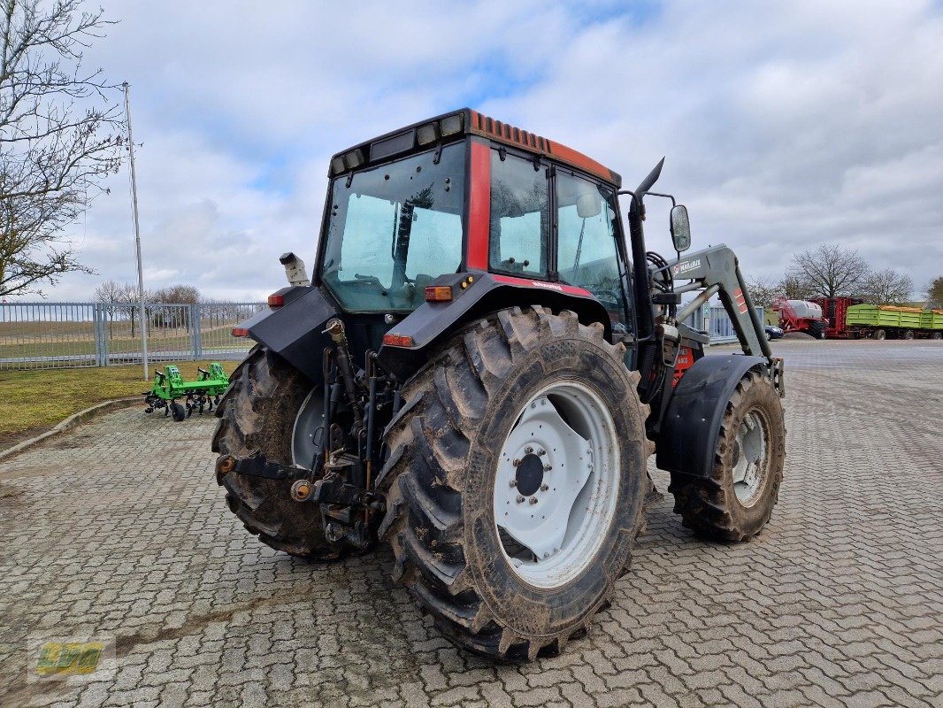 Traktor del tipo Valtra Valmet 6400 mit Frontlader, Gebrauchtmaschine en Schenkenberg (Imagen 8)