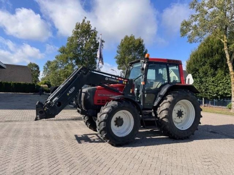 Traktor del tipo Valtra Valmet 6550 hitech met voorlader, Gebrauchtmaschine In Marknesse (Immagine 4)