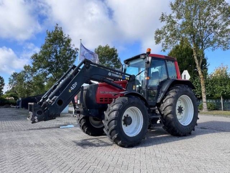 Traktor del tipo Valtra Valmet 6550 hitech met voorlader, Gebrauchtmaschine In Marknesse