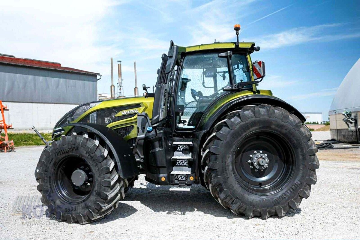 Traktor типа Valtra Valtra Q305 Rüfa Unlimited, Gebrauchtmaschine в Schutterzell (Фотография 1)
