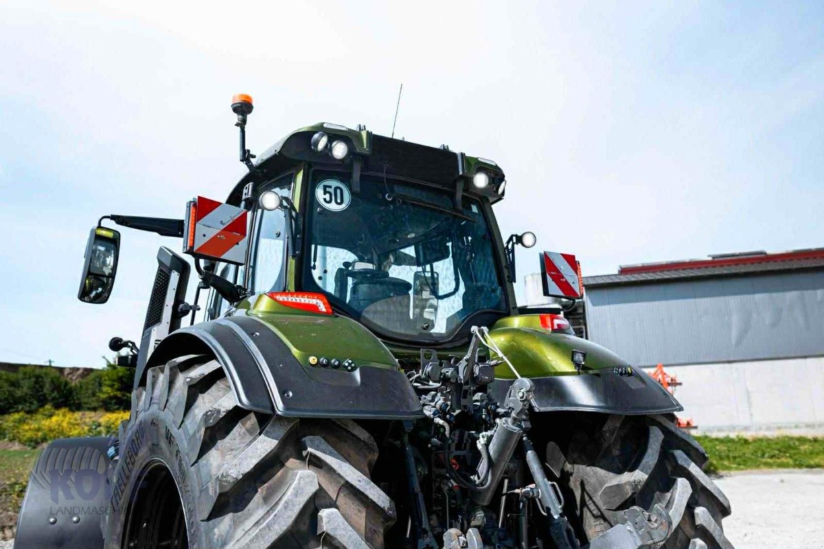 Traktor типа Valtra Valtra Q305 Rüfa Unlimited, Gebrauchtmaschine в Schutterzell (Фотография 8)