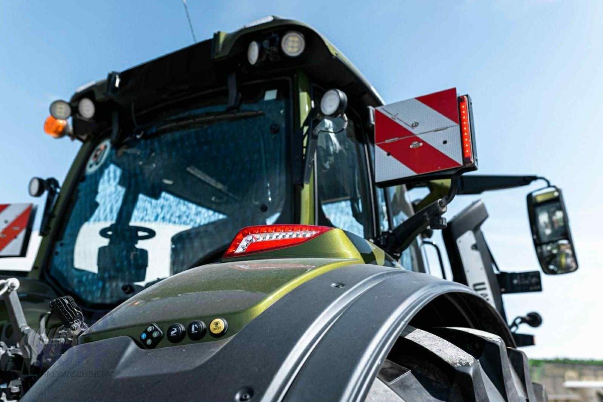 Traktor типа Valtra Valtra Q305 Rüfa Unlimited, Gebrauchtmaschine в Schutterzell (Фотография 12)