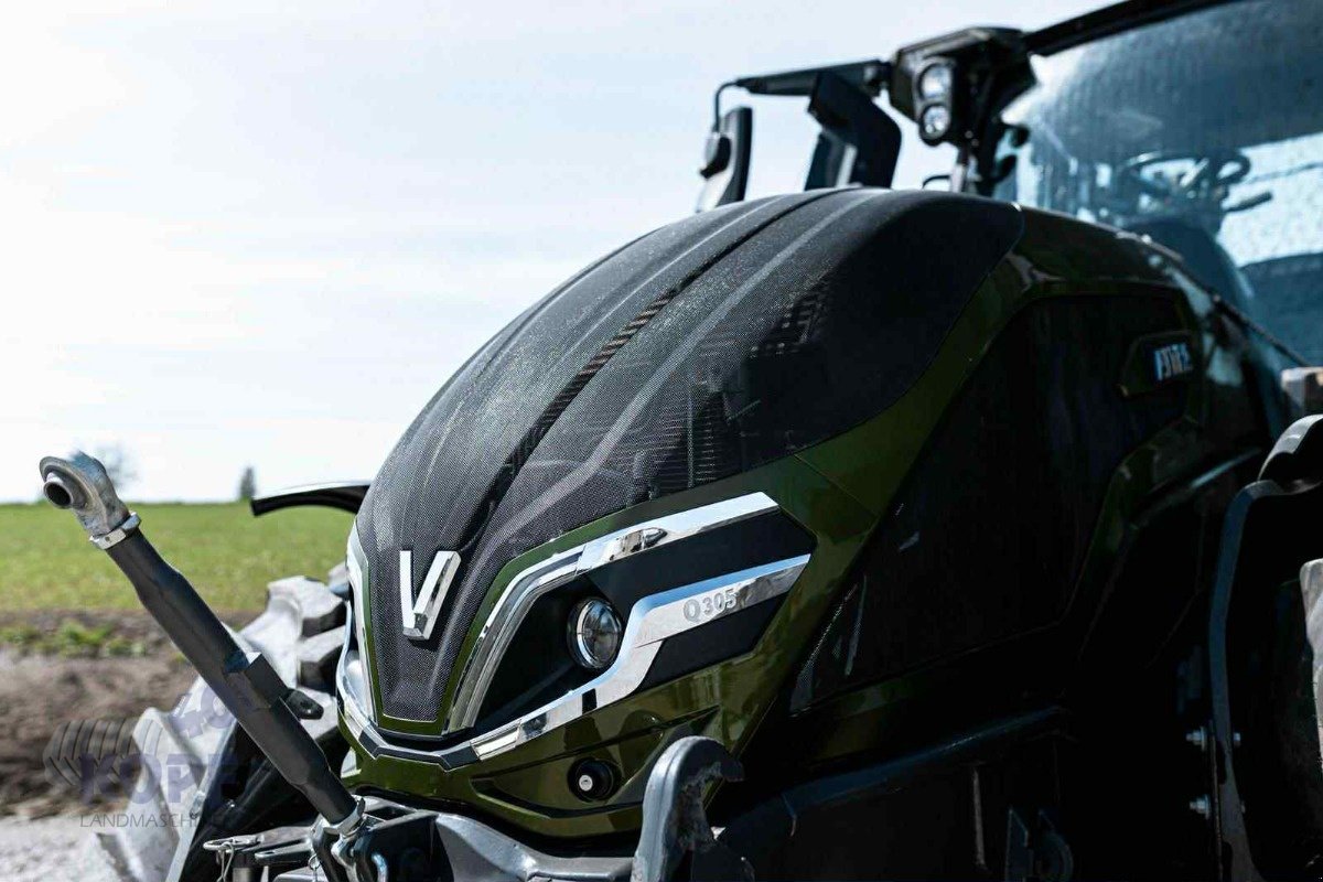 Traktor типа Valtra Valtra Q305 Rüfa Unlimited, Gebrauchtmaschine в Schutterzell (Фотография 15)