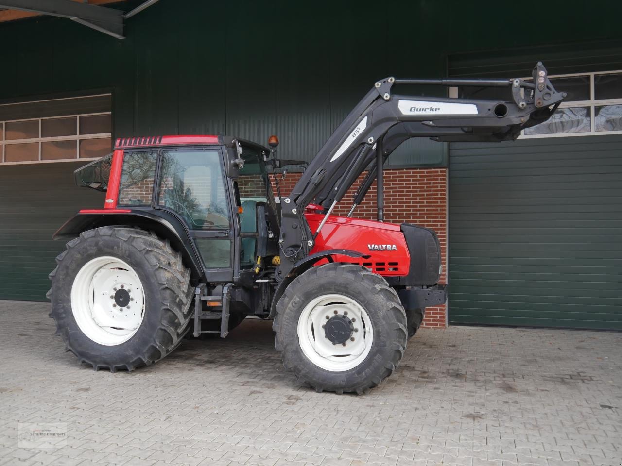 Traktor tip Valtra X 100 Knicklenker mit Quicke Frontlader, Gebrauchtmaschine in Borken (Poză 3)