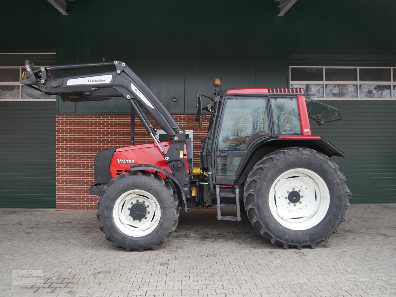 Traktor tip Valtra X 100 Knicklenker mit Quicke Frontlader, Gebrauchtmaschine in Borken (Poză 7)