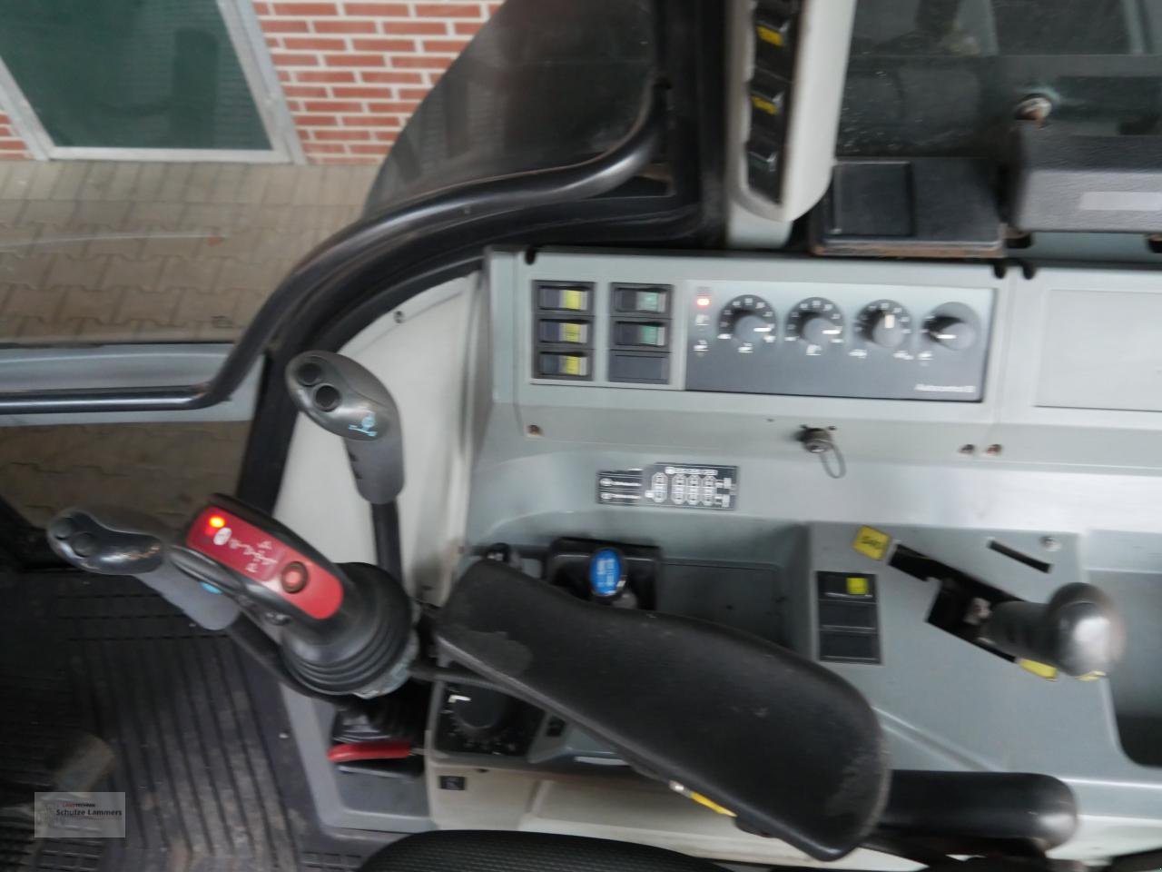 Traktor tip Valtra X 100 Knicklenker mit Quicke Frontlader, Gebrauchtmaschine in Borken (Poză 15)