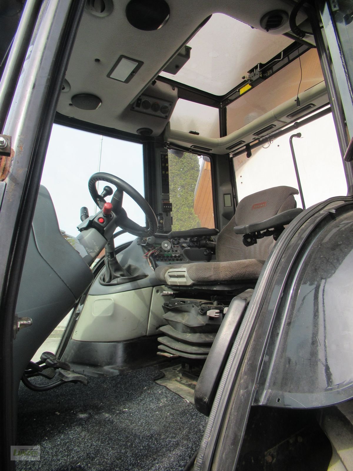 Traktor typu Valtra XM 130, Gebrauchtmaschine v Kaumberg (Obrázek 10)