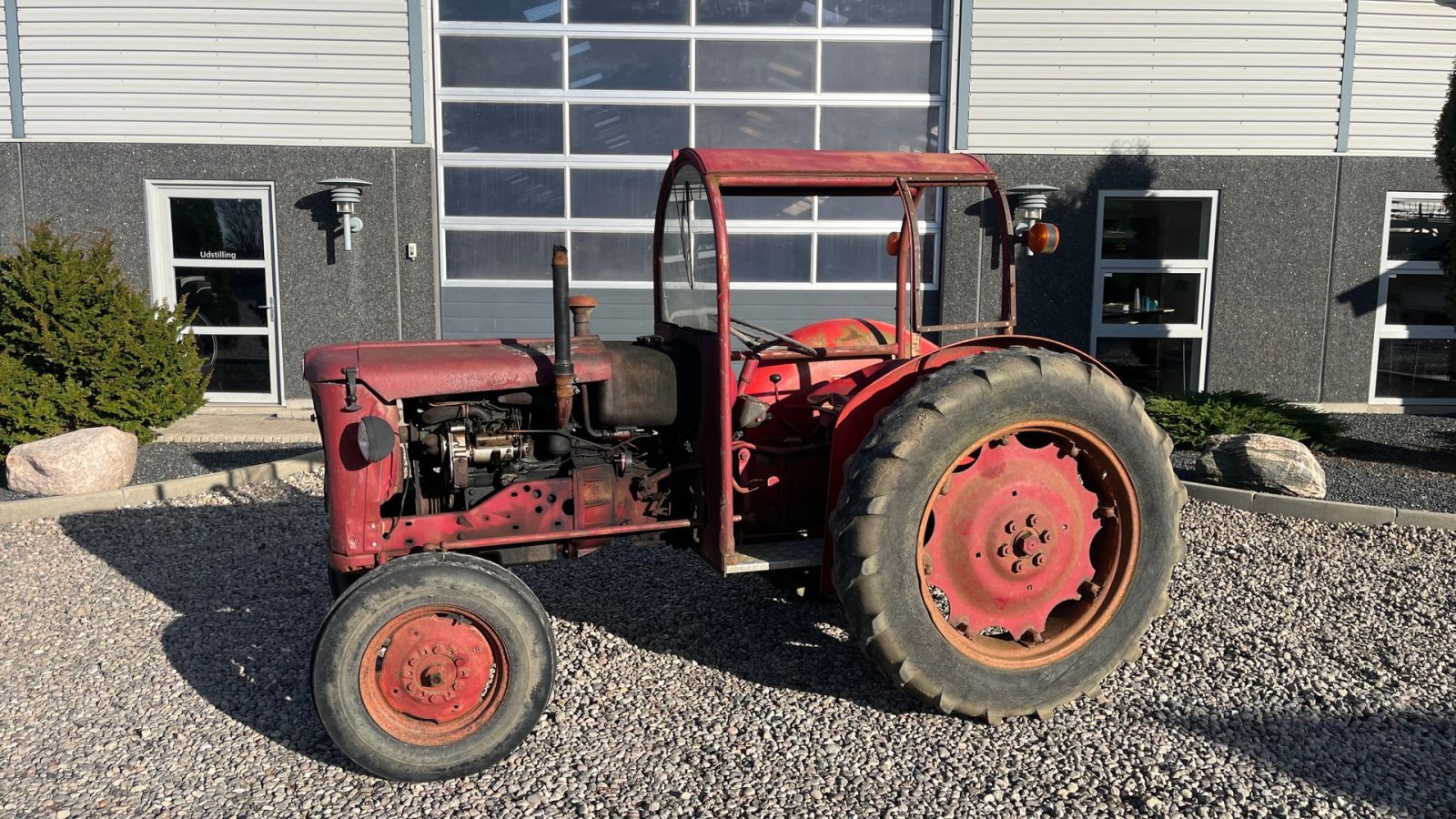 Traktor του τύπου Volvo 320, Gebrauchtmaschine σε Lintrup (Φωτογραφία 1)