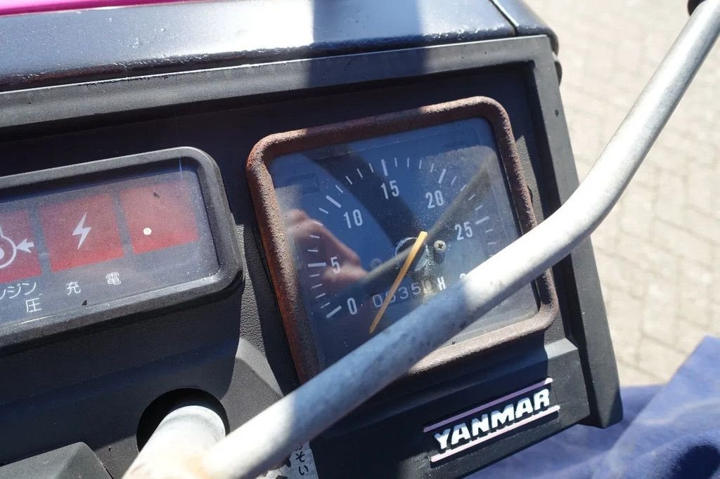 Traktor des Typs Yanmar F14D 4wd / 0635 Draaiuren / Pink Edition, Gebrauchtmaschine in Swifterband (Bild 9)