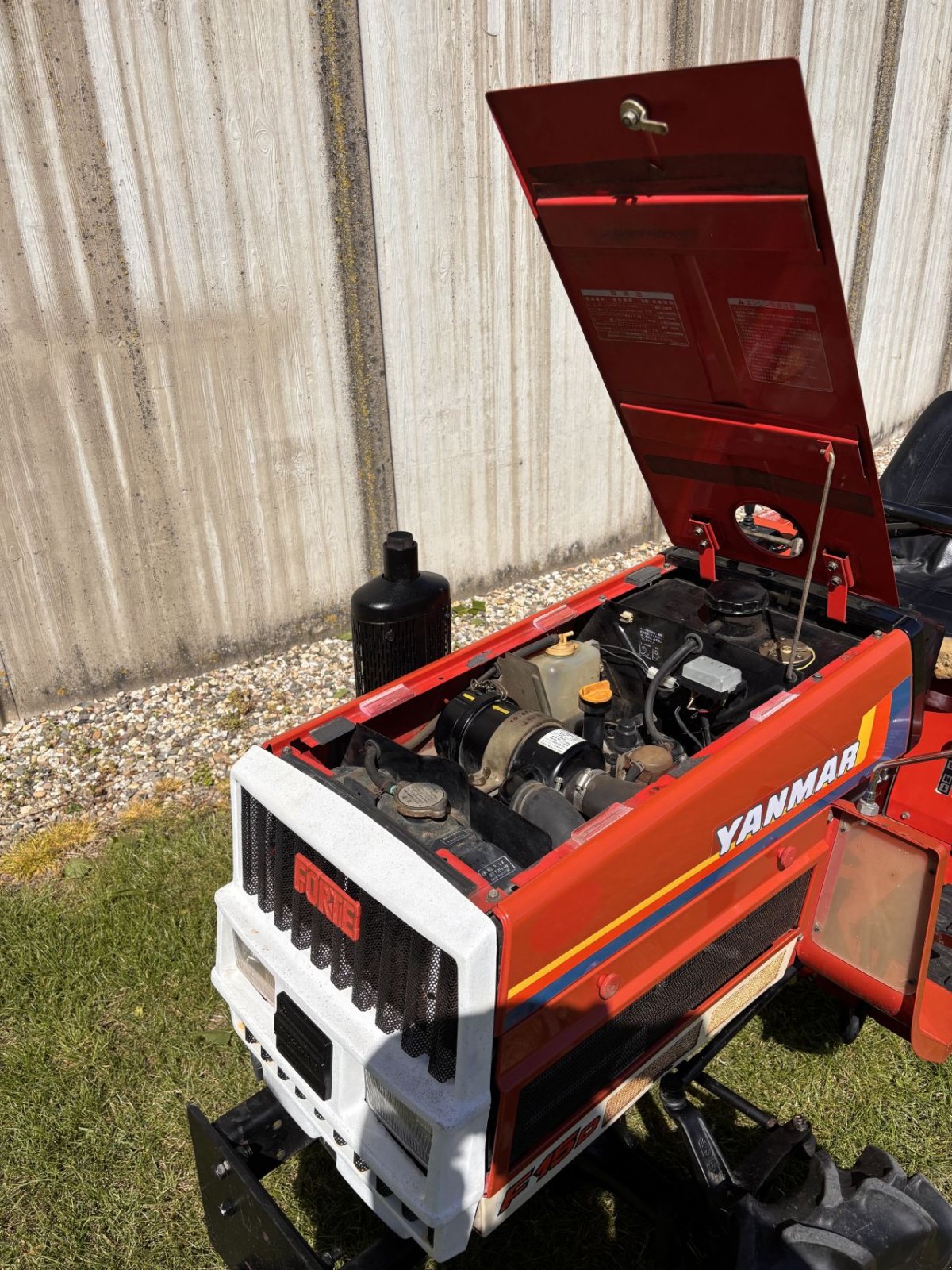Traktor des Typs Yanmar F15D, Gebrauchtmaschine in Den Bommel (Bild 9)