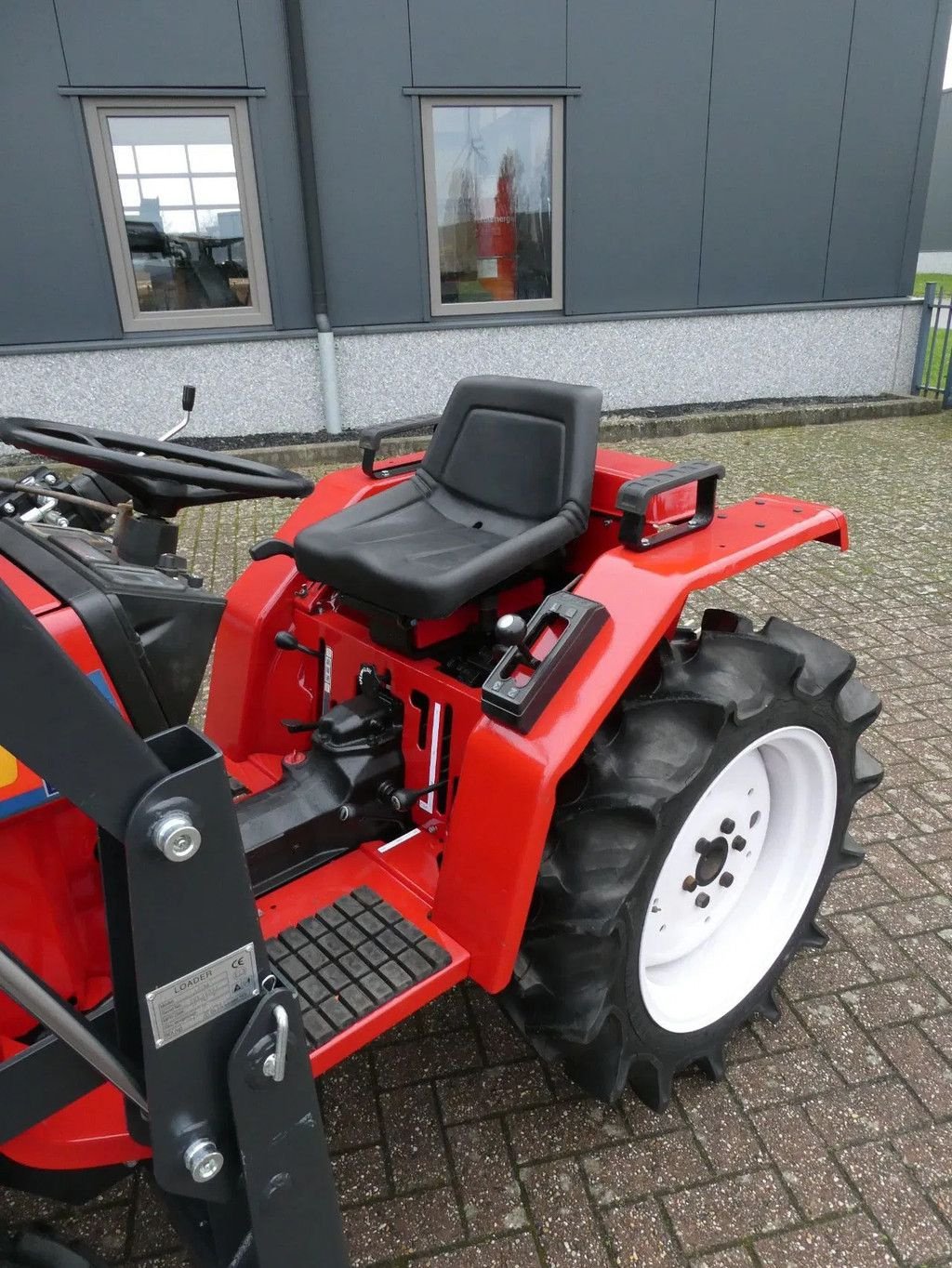 Traktor des Typs Yanmar F16D 4wd / 0571 Draaiuren / Voorlader, Gebrauchtmaschine in Swifterband (Bild 9)