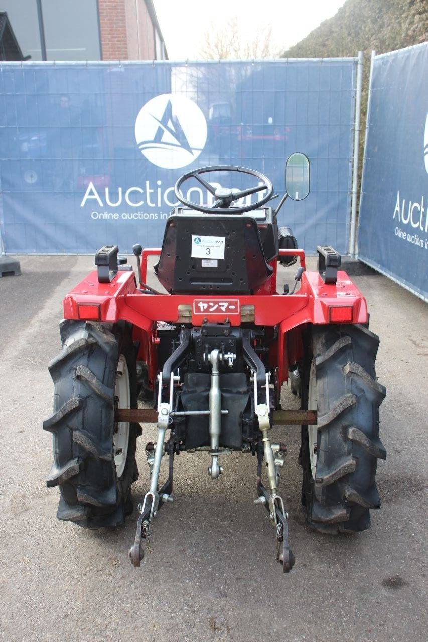 Traktor типа Yanmar FB 15D, Gebrauchtmaschine в Antwerpen (Фотография 4)