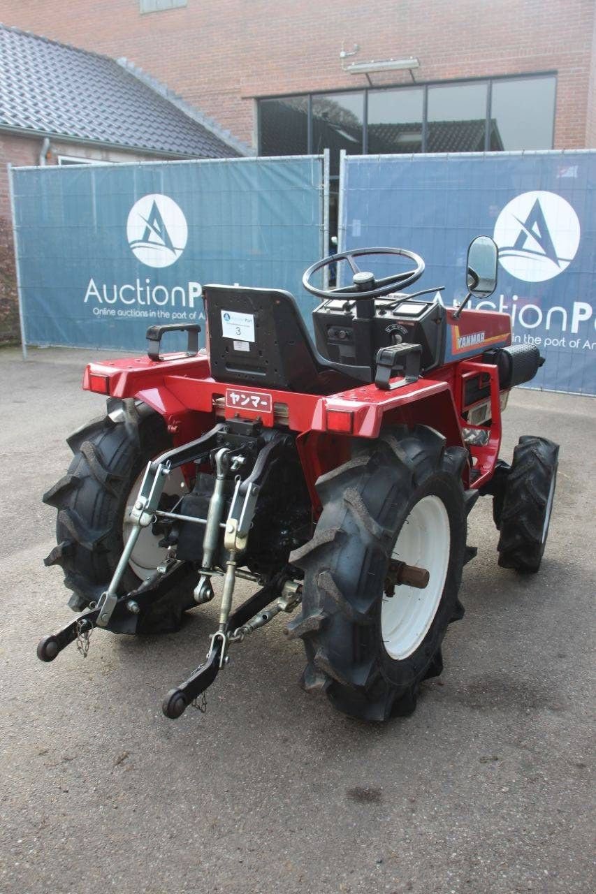 Traktor типа Yanmar FB 15D, Gebrauchtmaschine в Antwerpen (Фотография 5)